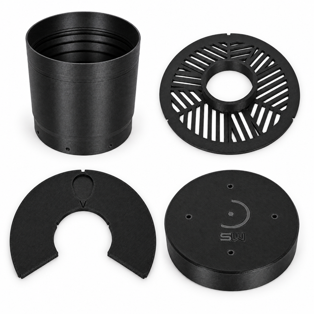 Photographic arrangement of all four included black parts: Premium light-control dew shield, tri-Bahtinov mask, isolation mask and dust cap.
